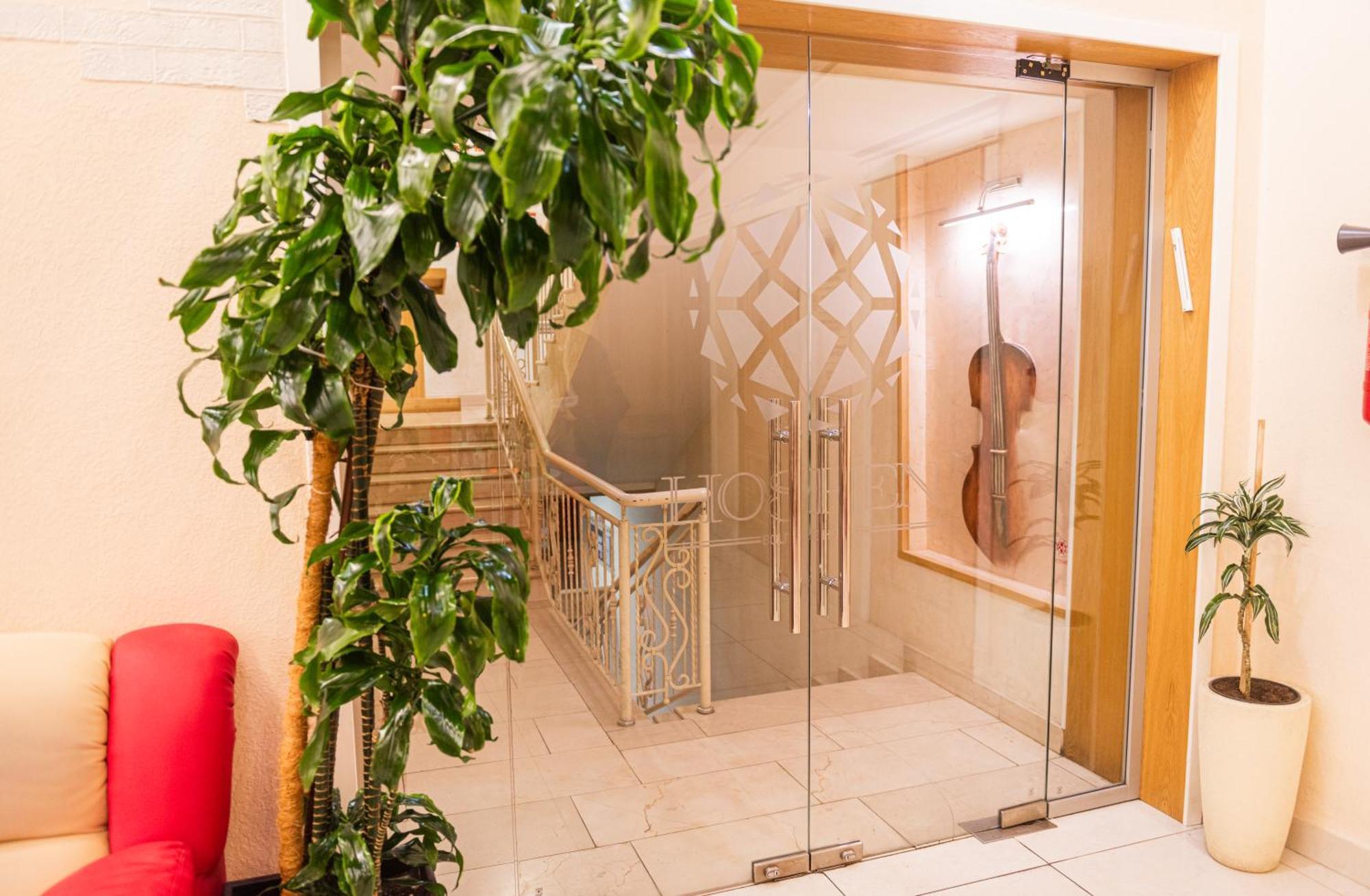 Hoshen Hotel Umanʼ 外观 照片
